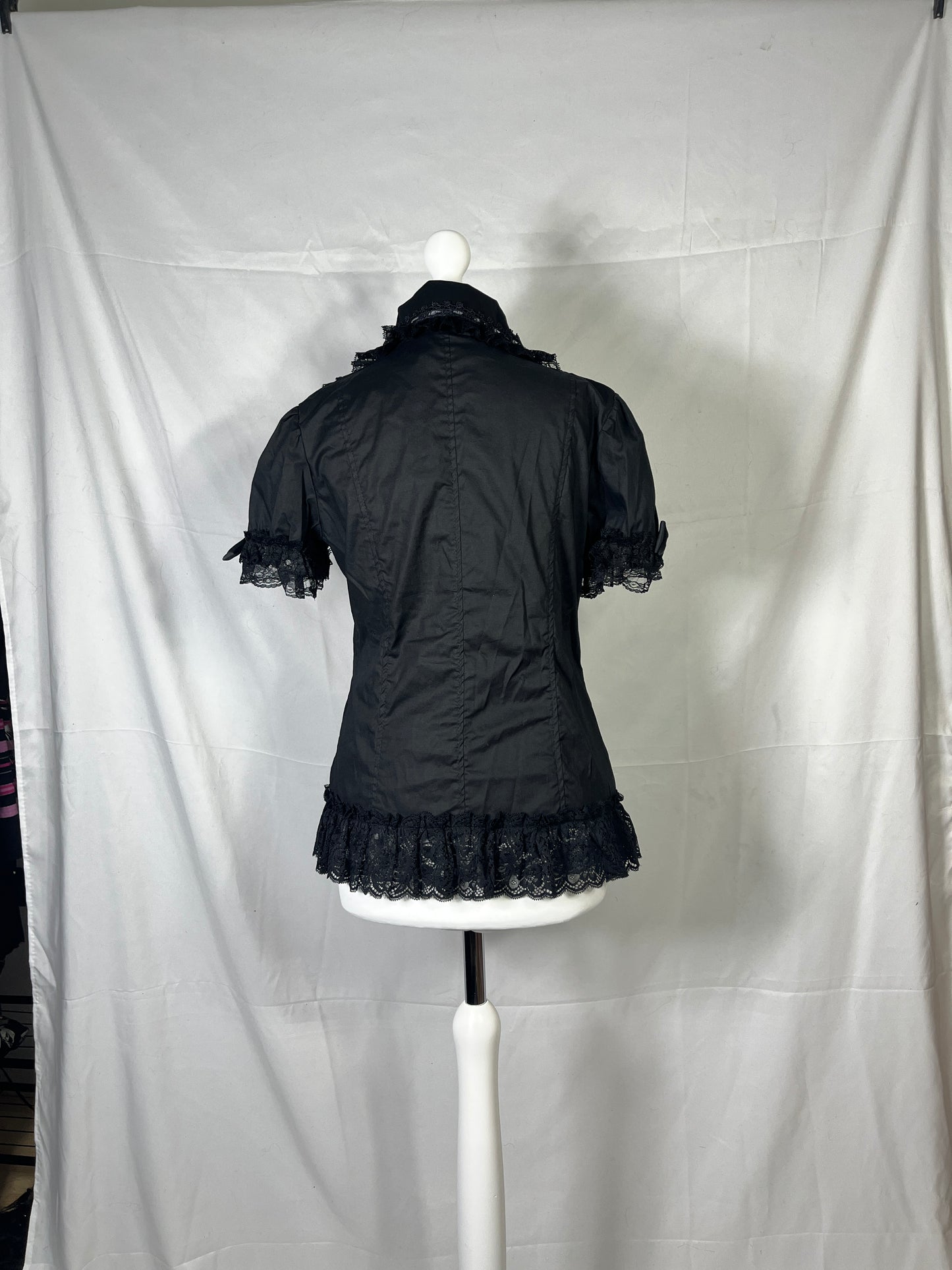 h.Naoto Frill Lace Shirt with Detachable Sleeves